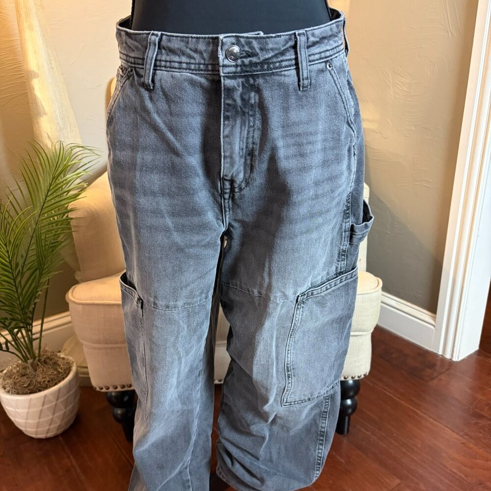 Forever 21 Faded Black Cargo Jeans, Size 28, Like New, Worn Once